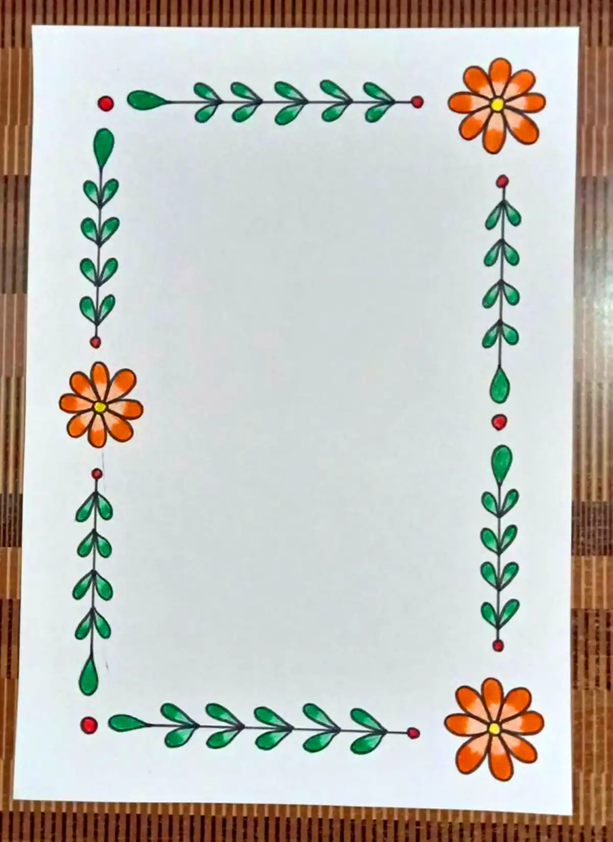 حاشیه ساده برای دفتر مشق