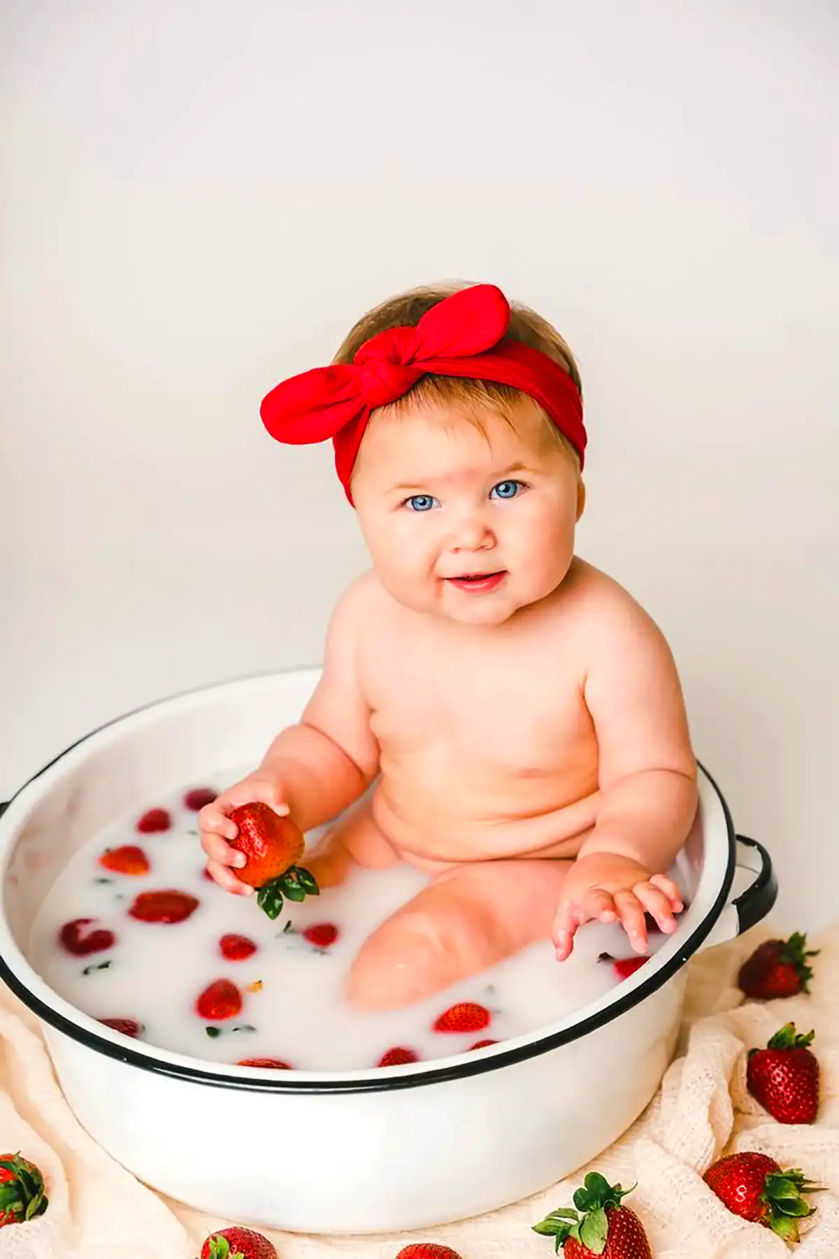 ایده عکاسی آتلیه ای نوزاد در خانه