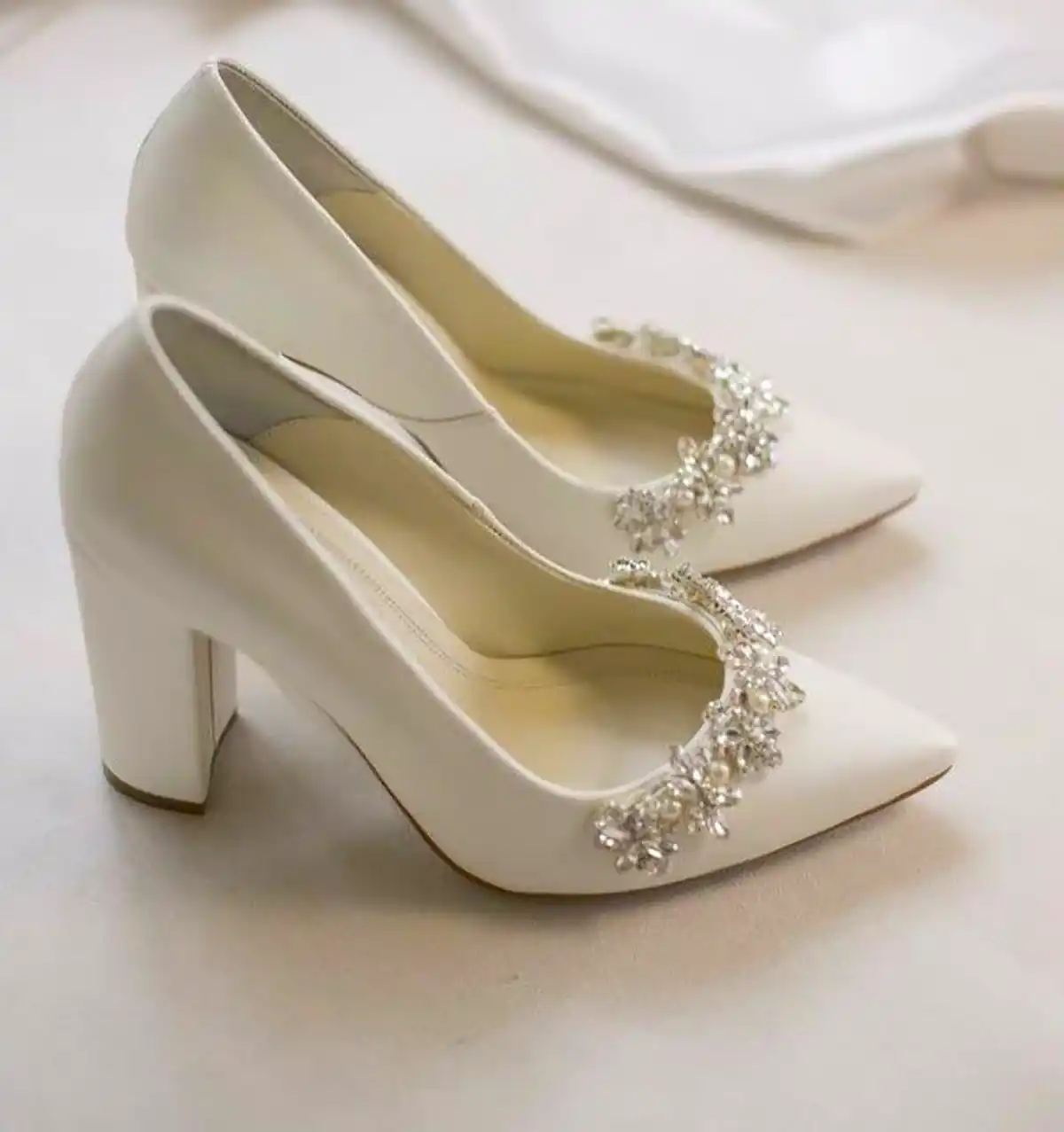 کفش مجلسی سفید شیک