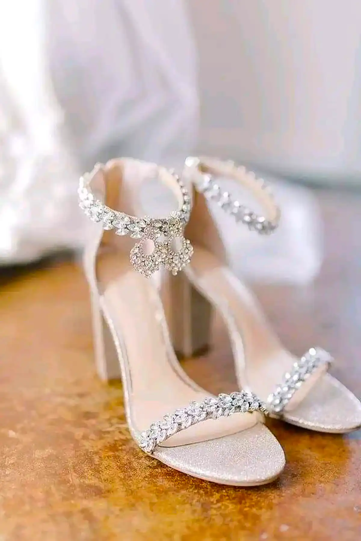 کفش مجلسی سفید شیک