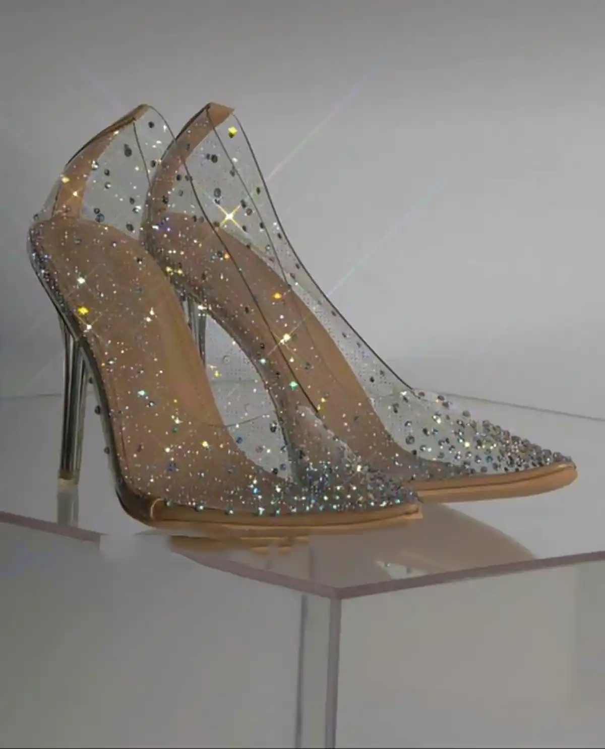 کفش مجلسی سفید شیک