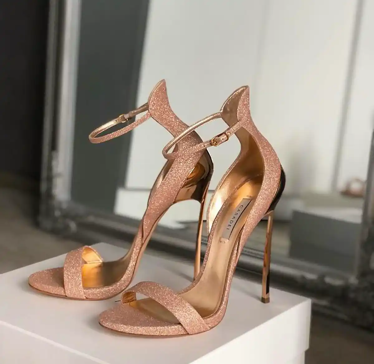 کفش مجلسی شیک زنانه