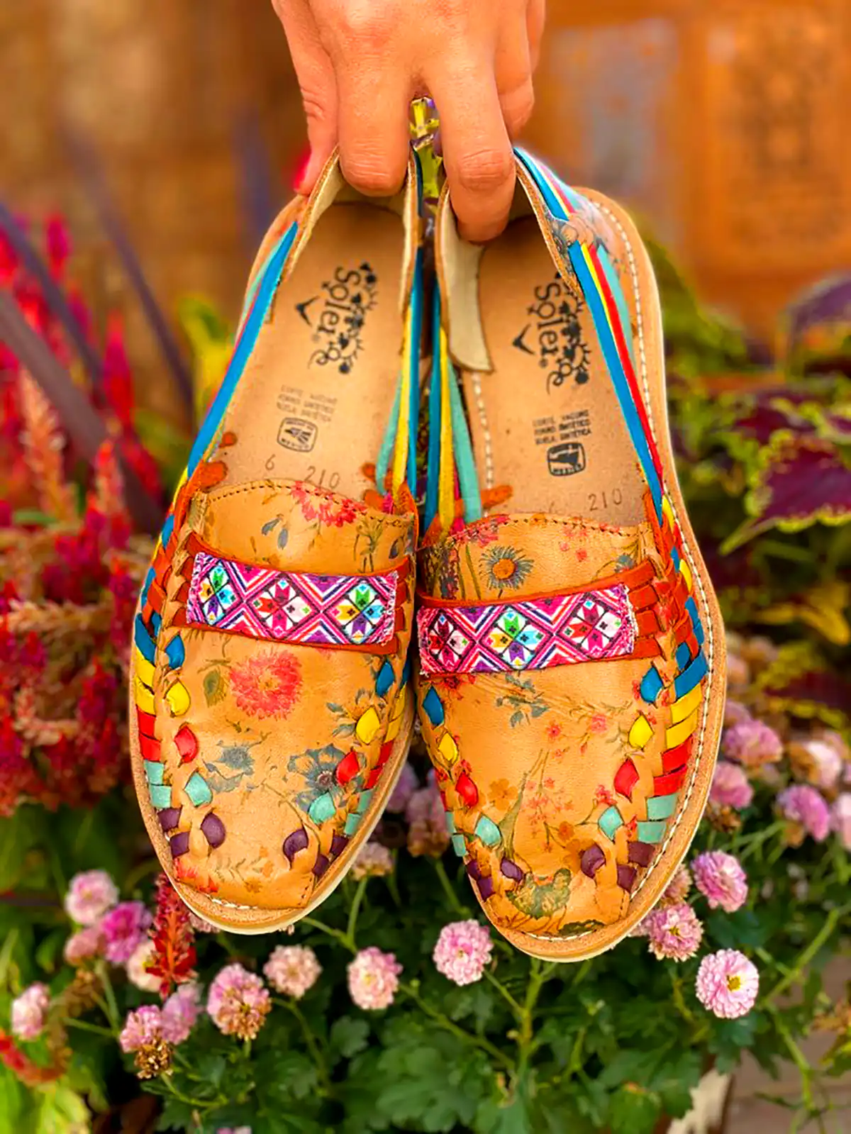 کفش شیک سنتی