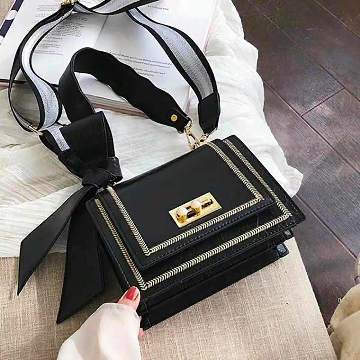 کیف لاکچری دخترانه