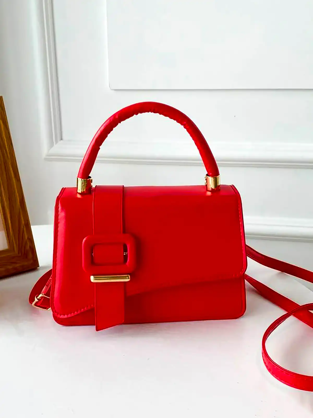 کیف قرمز مجلسی