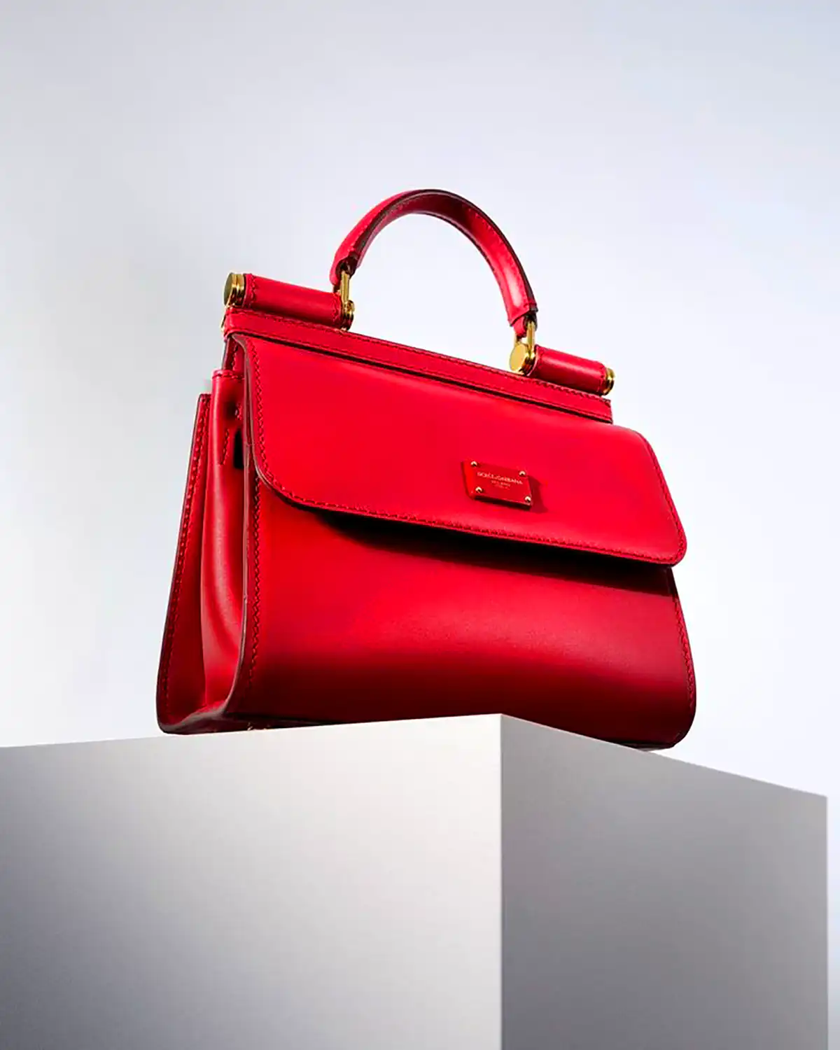 کیف قرمز مجلسی