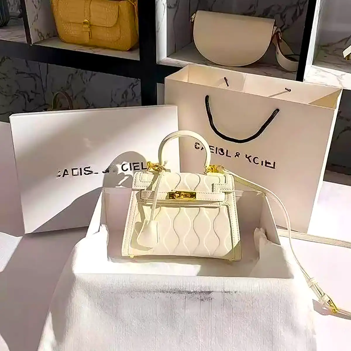 کیف سفید تینیجری