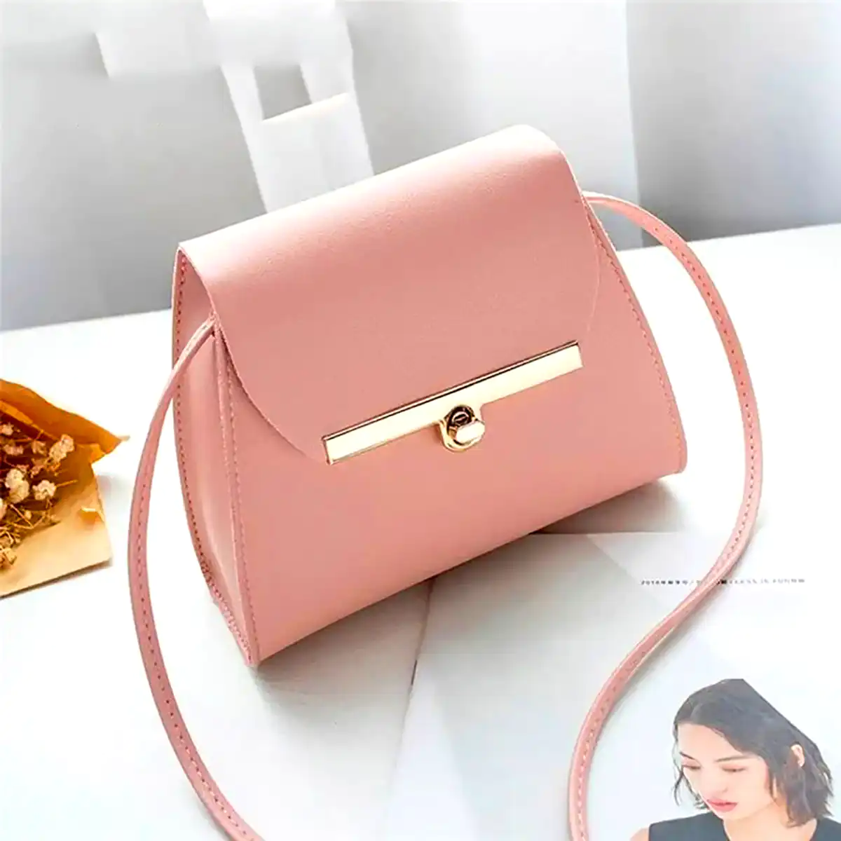 کیف ورنی صورتی