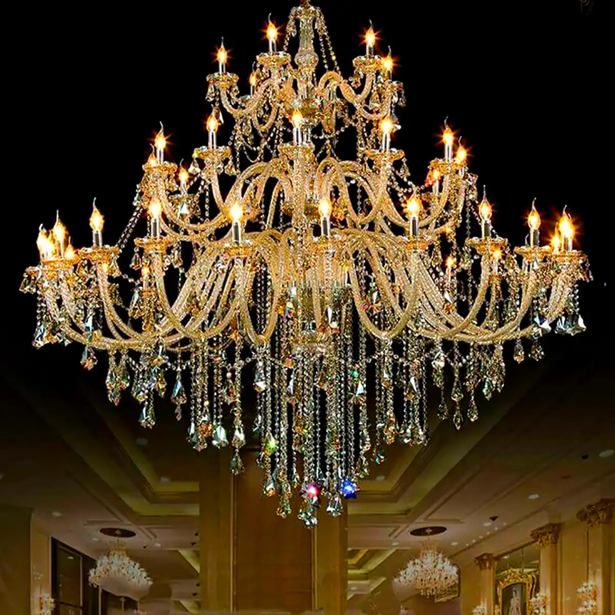 لوستر شیک و مجلل پذیرایی