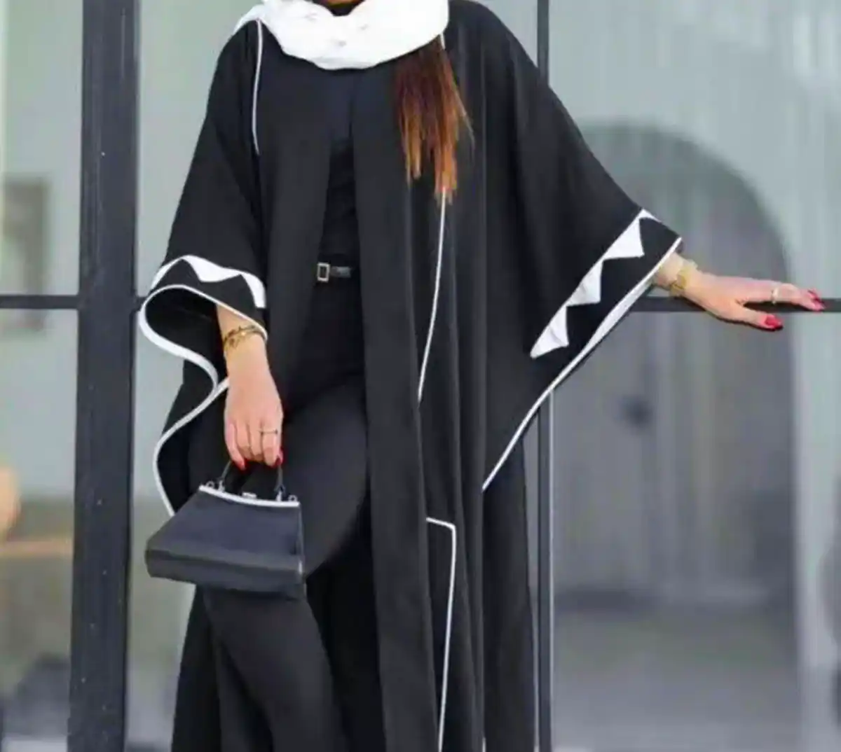 مانتو عبایی مشکی ترند جدید