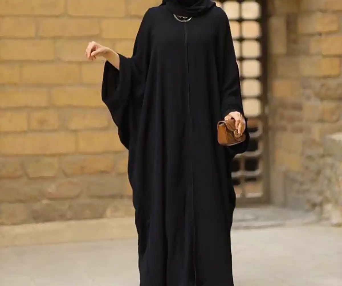 مانتو عبایی مشکی ترند جدید