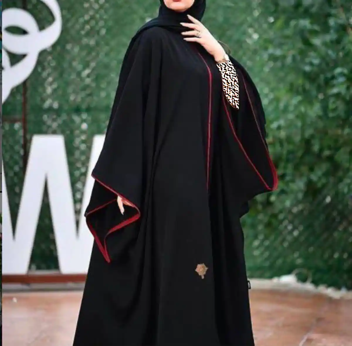 مانتو عبایی مشکی ترند جدید