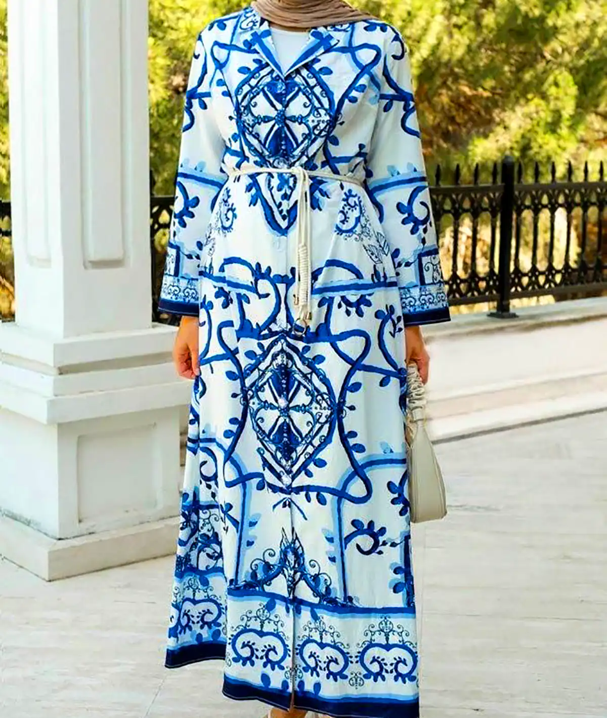 مانتو آبی طرح سنتی