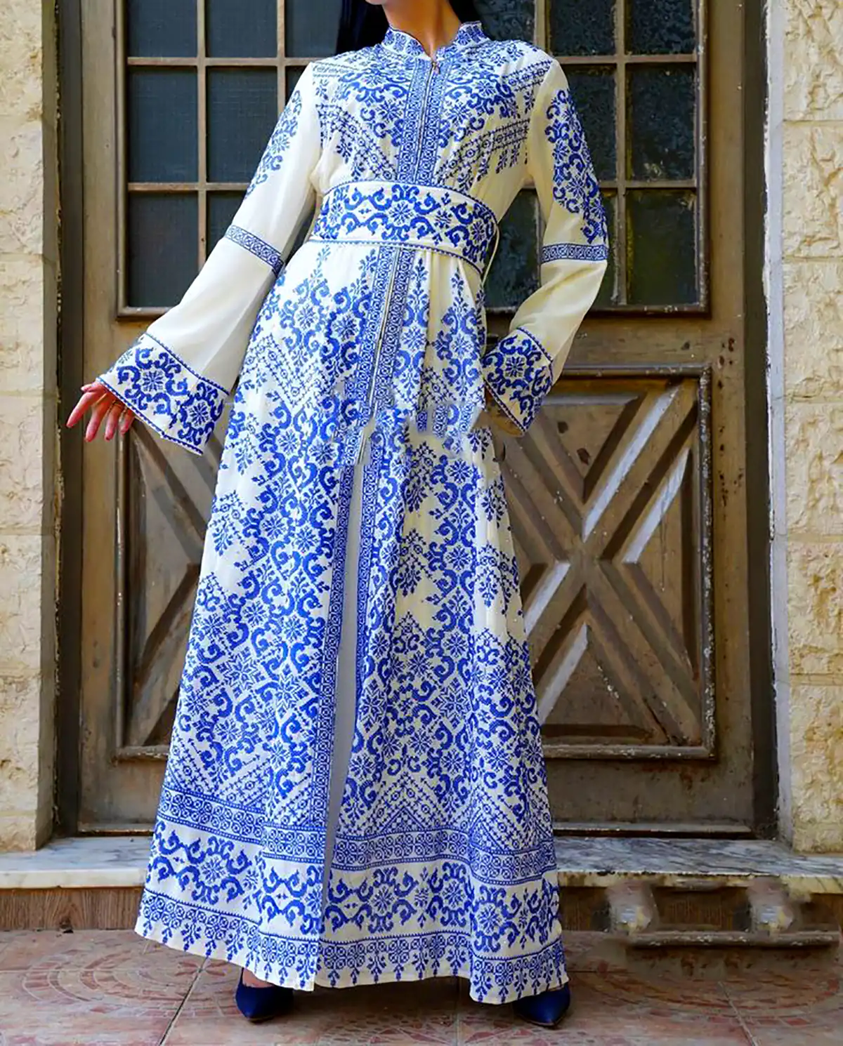 مانتو آبی طرح سنتی