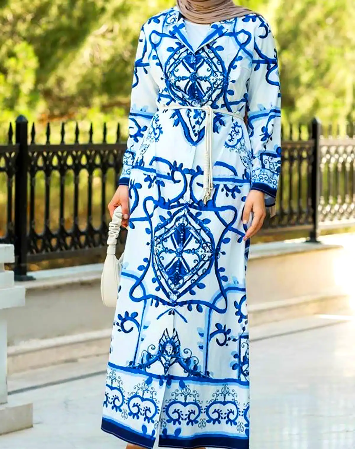 مانتو آبی طرح سنتی