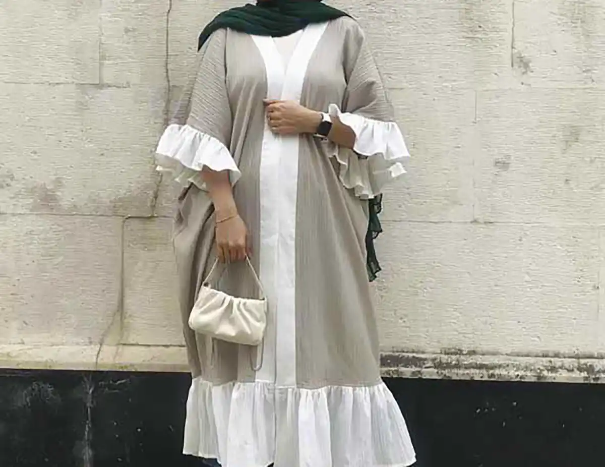 مانتو بلند پایین چین دار شیک