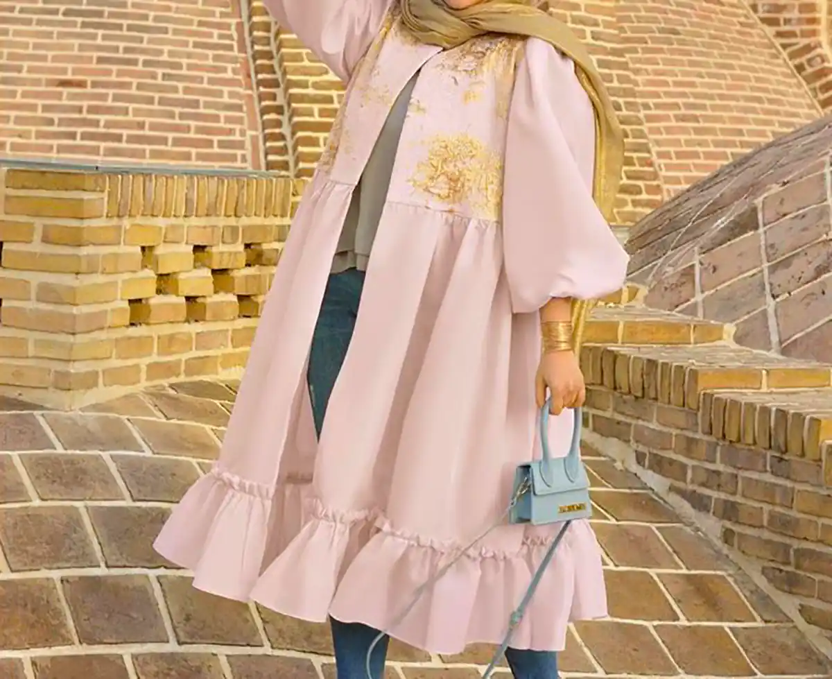 مانتو بلند پایین چین دار شیک