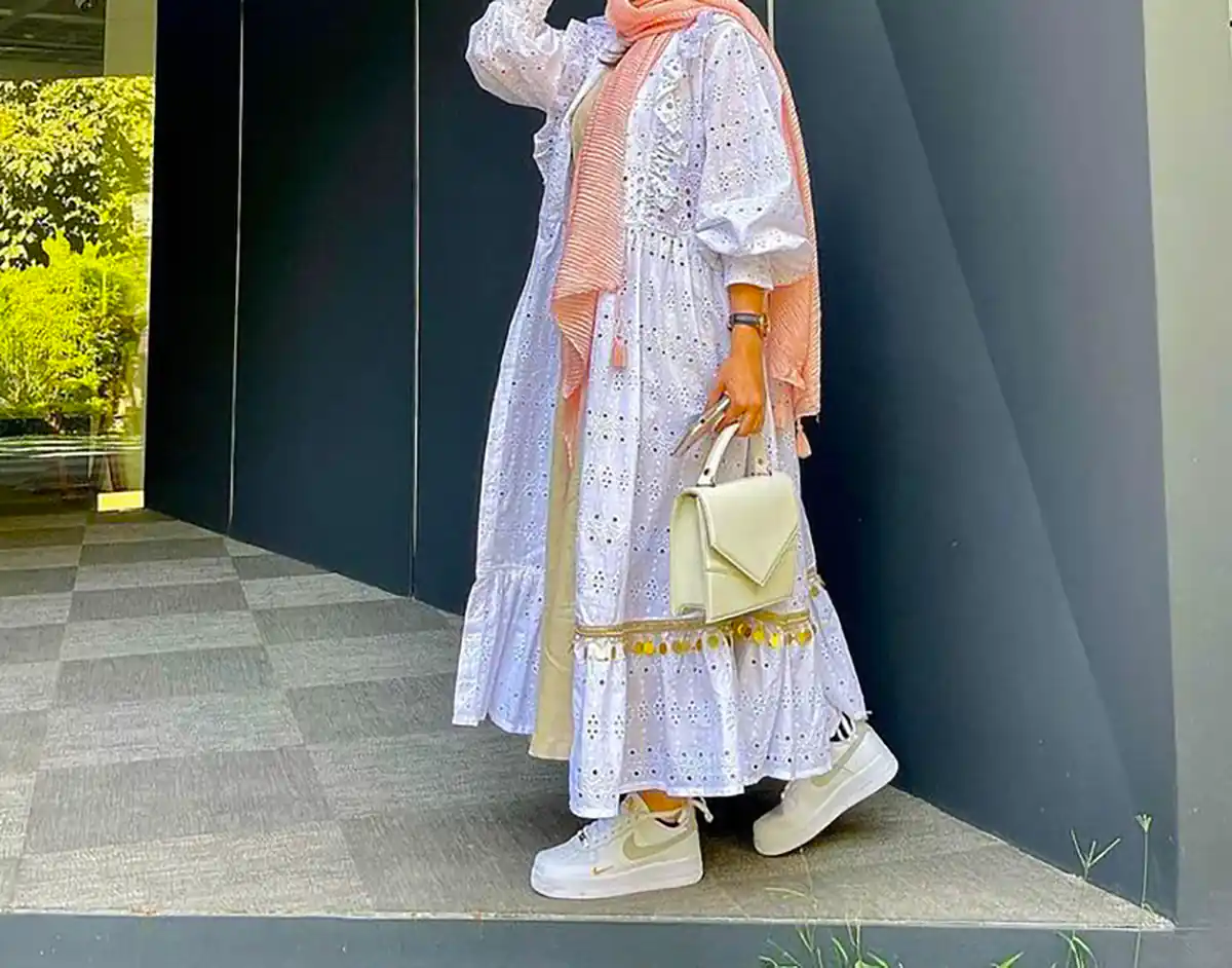 مانتو بلند پایین چین دار شیک