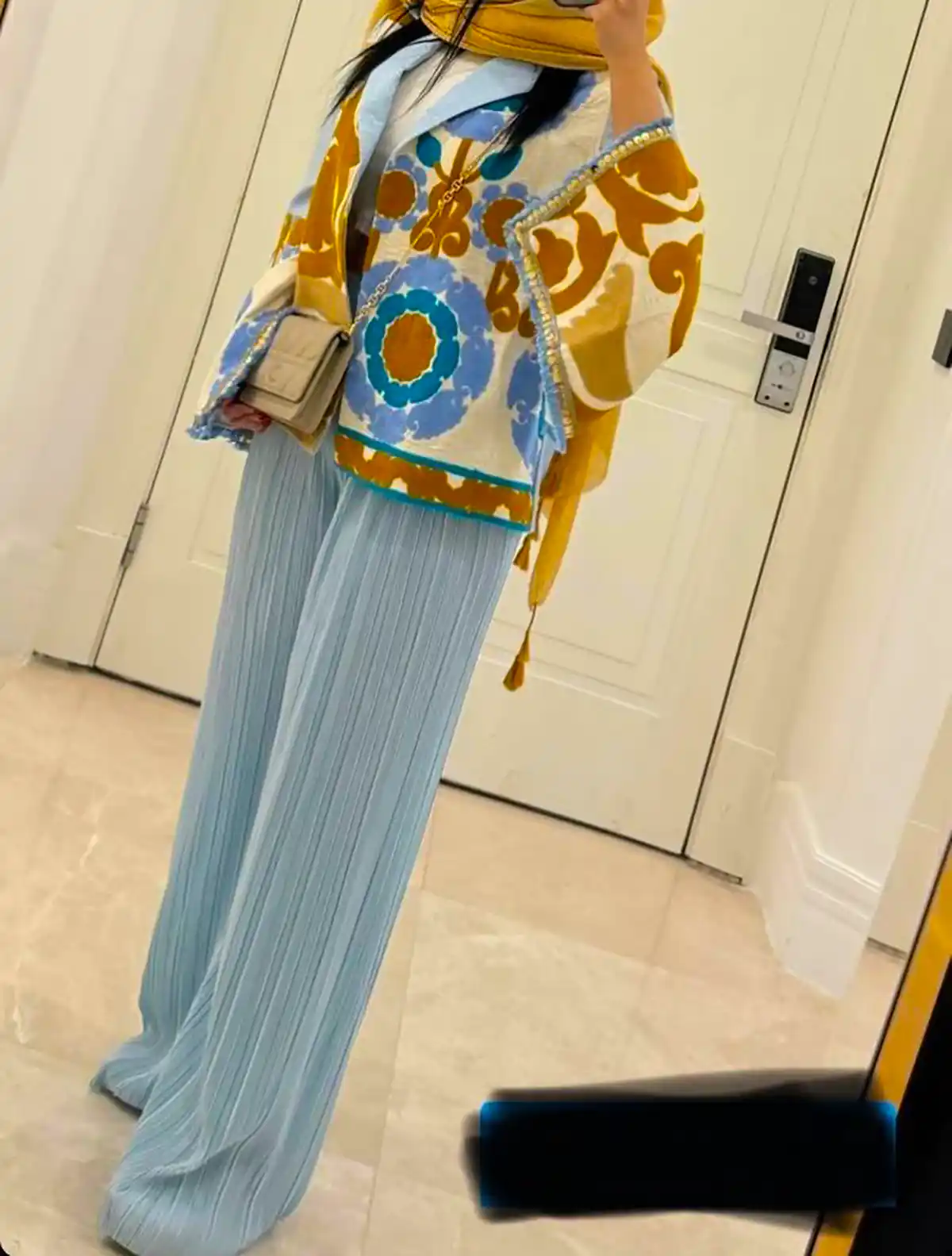 مانتو کوتاه سوزن دوزی زیبا