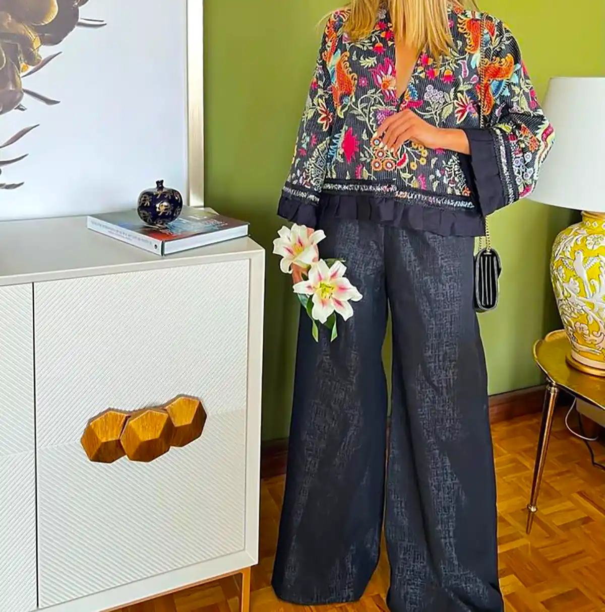 مانتو کوتاه سوزن دوزی زیبا