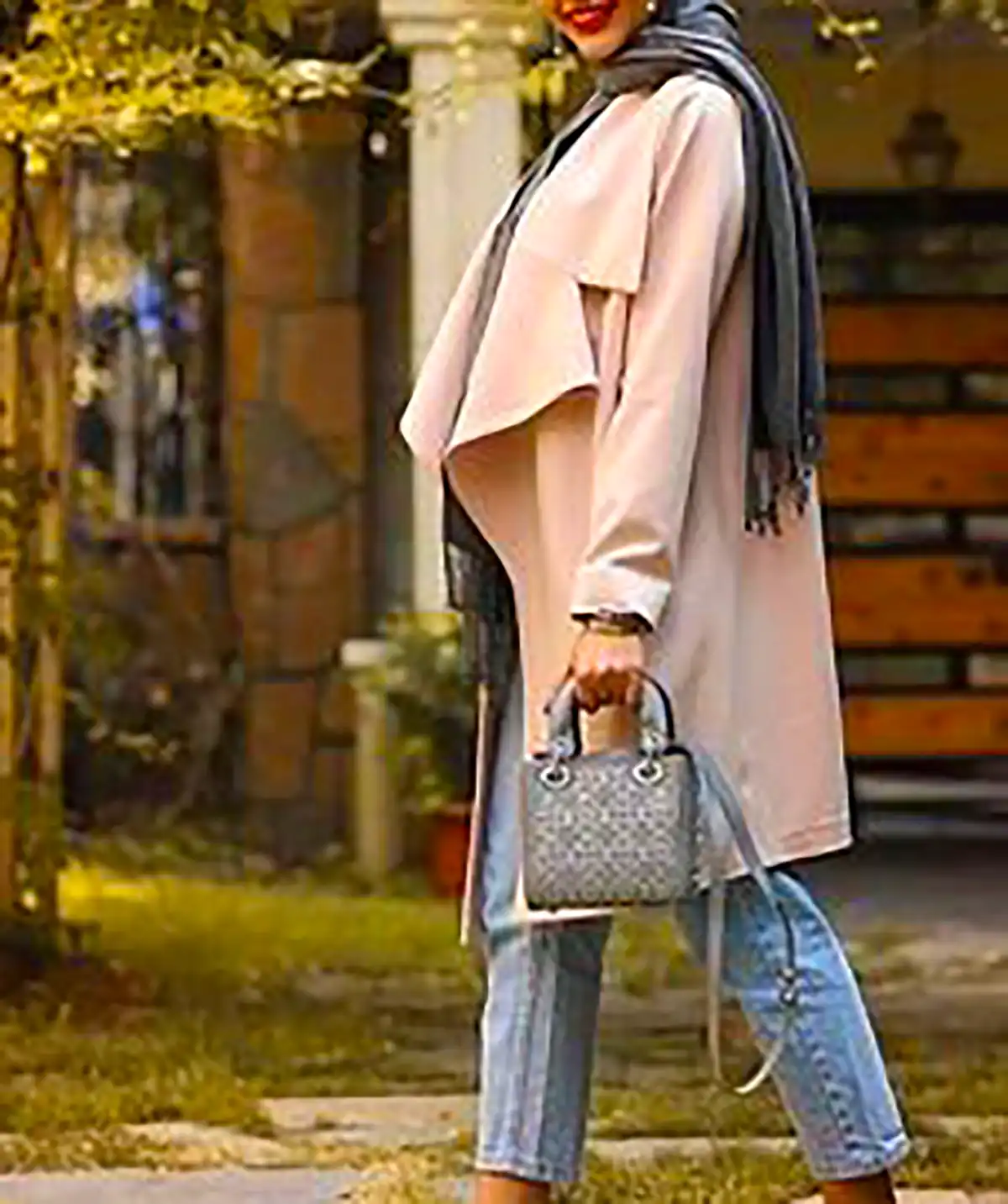 مانتو نخی و شیک زنانه