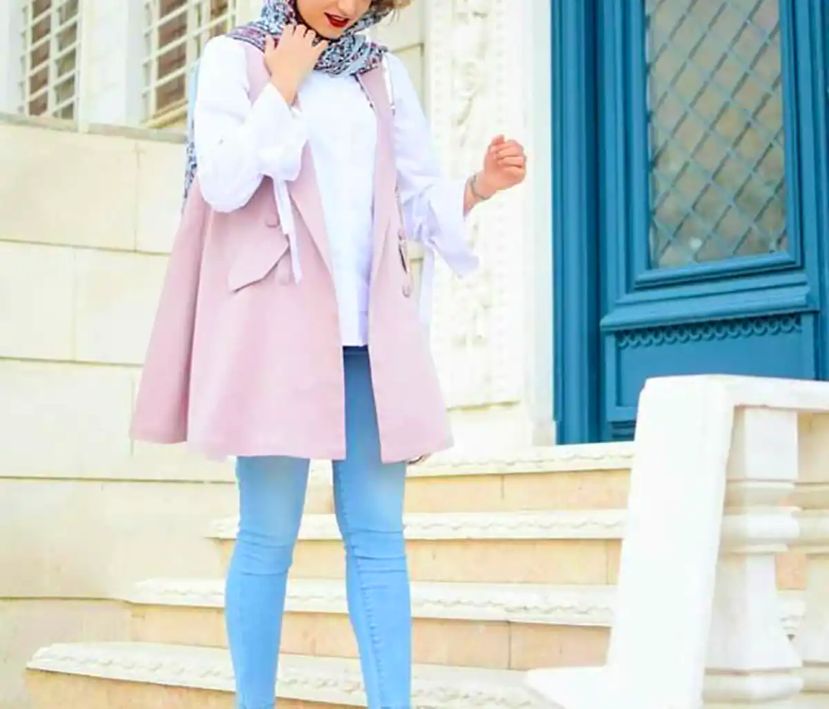 مانتو رنگی ساده و خوش فرم