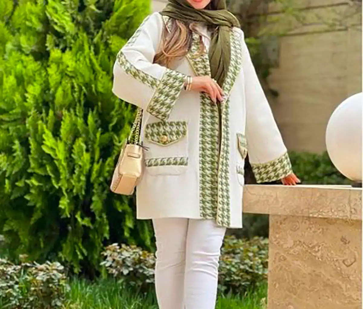 مانتو رنگی ساده و خوش فرم