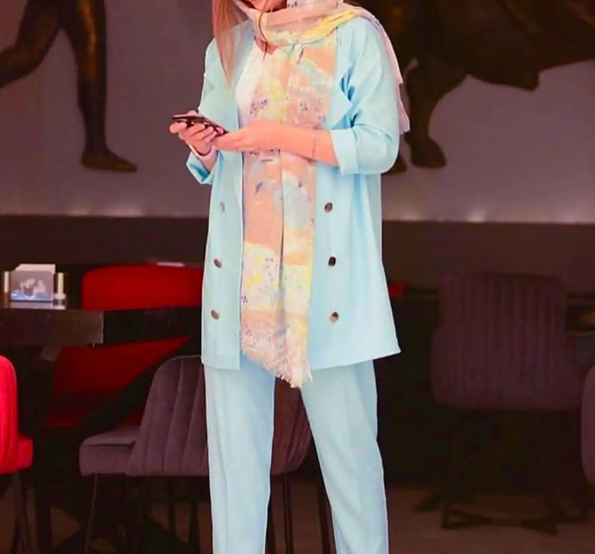 مانتو رنگی ساده و خوش فرم