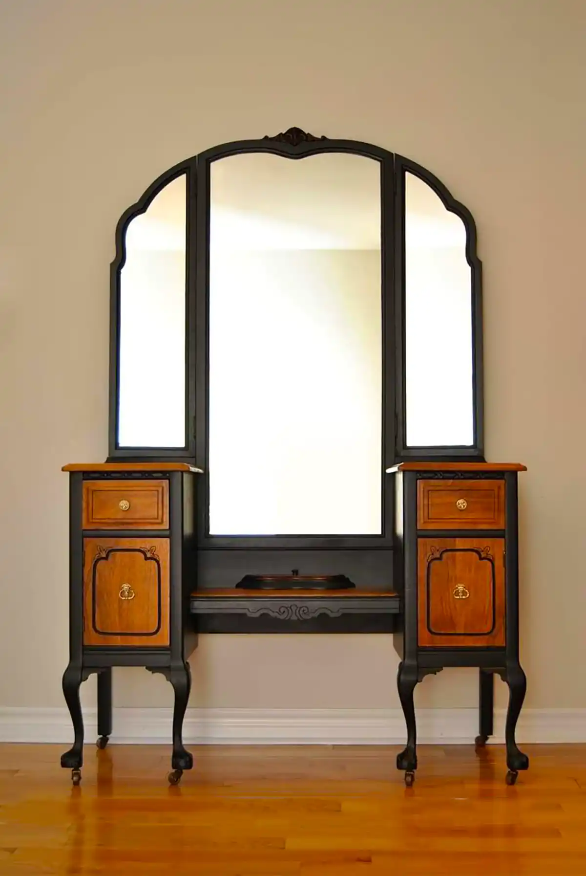 میز کنسول کلاسیک مدرن ترند