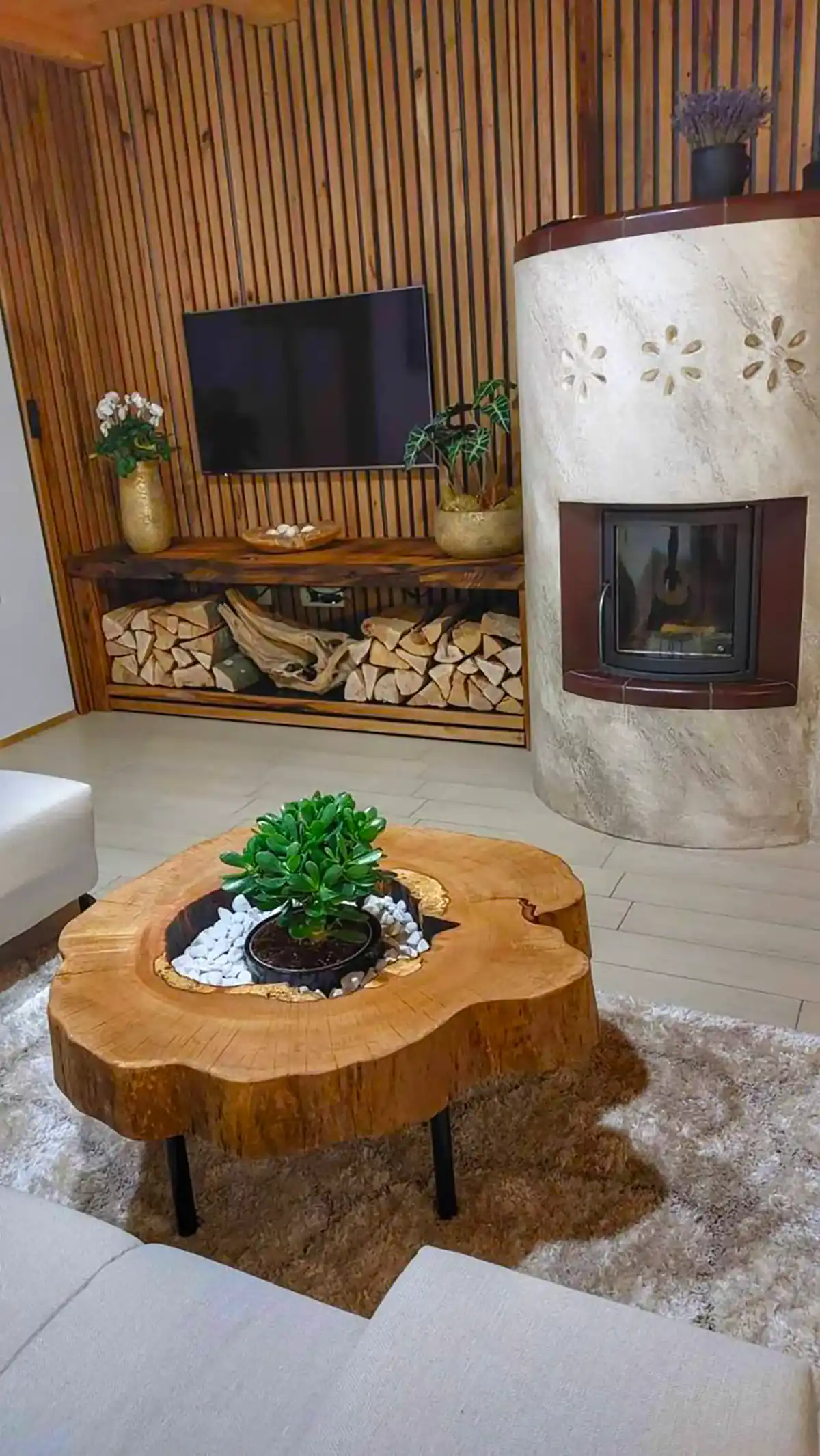 میز پایه دار چوبی لوکس