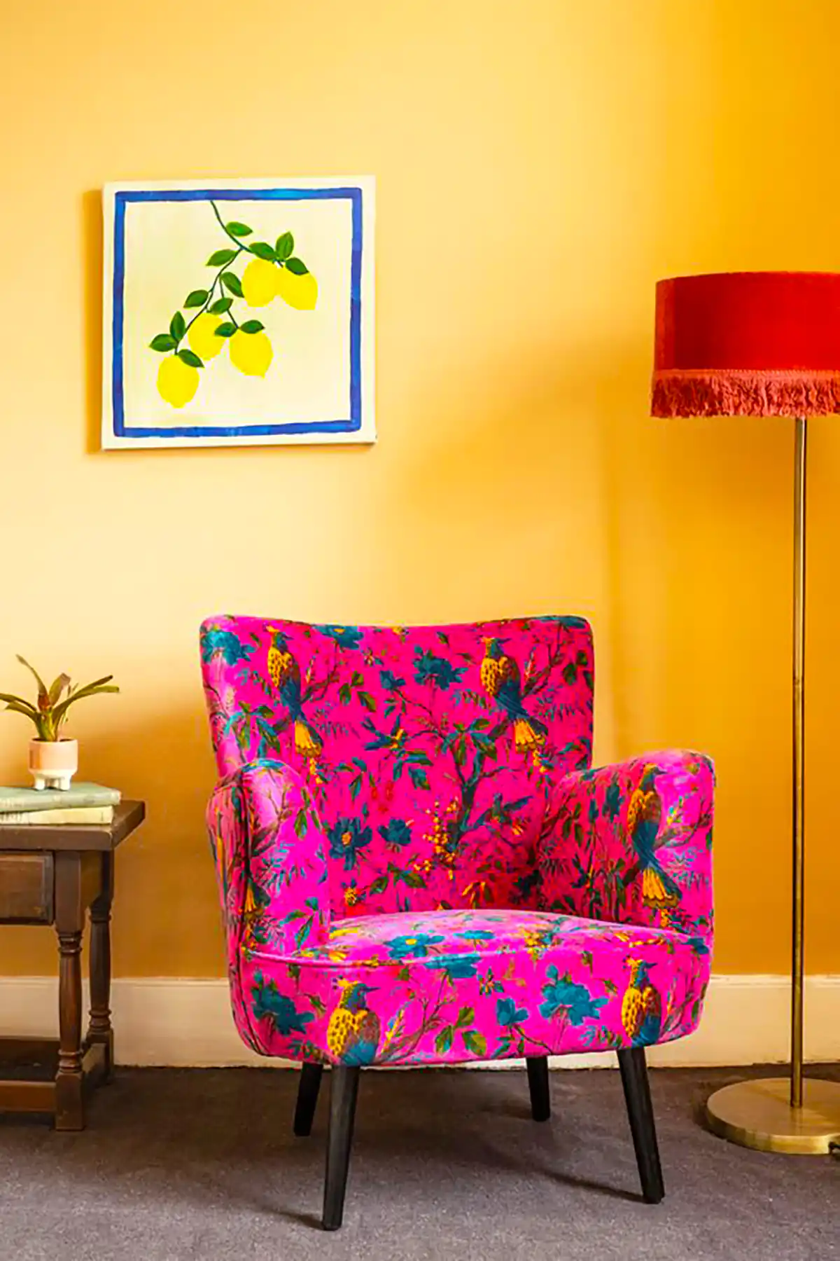 مبل تکی طرحدار