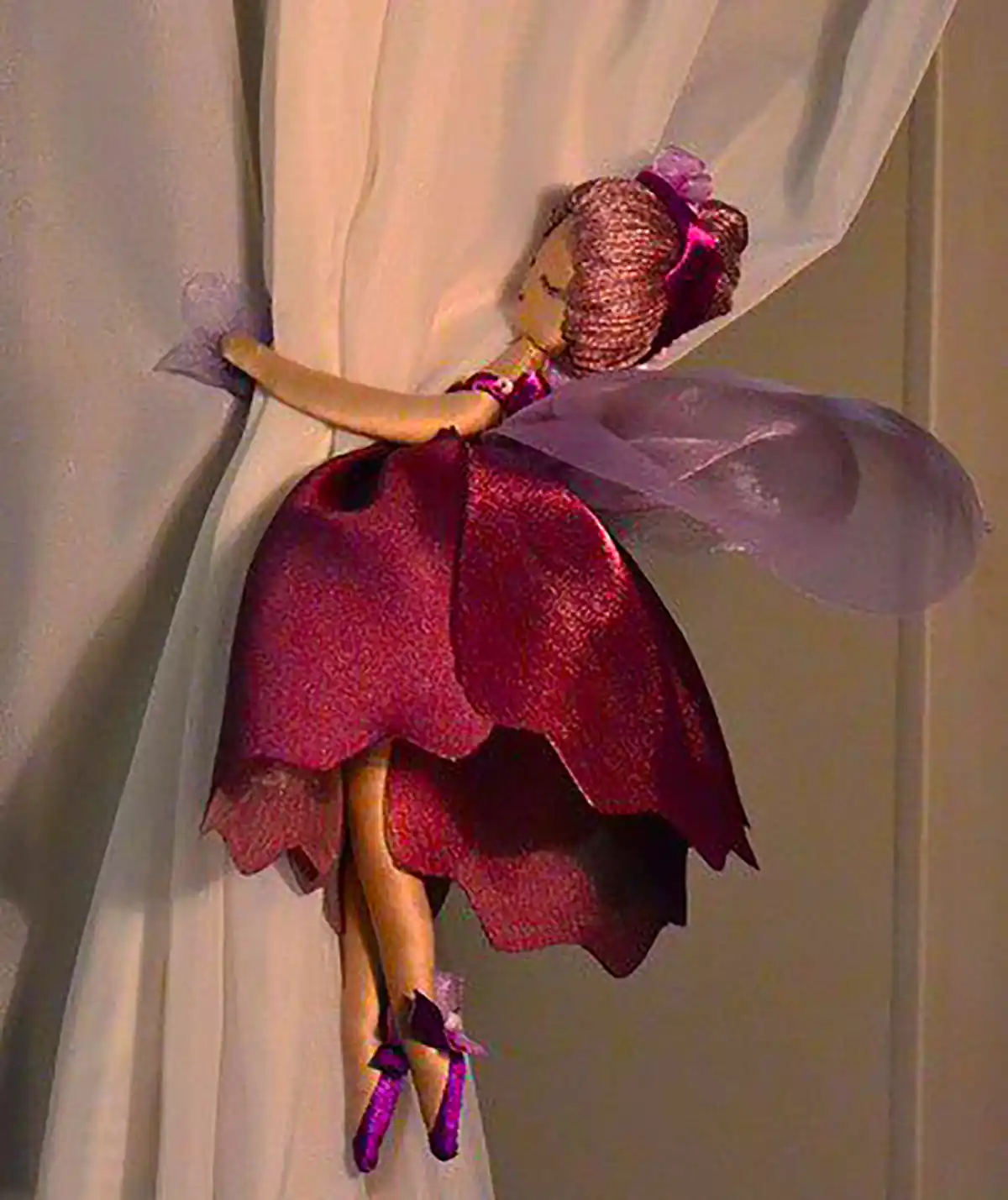 نگهدارنده پرده ترند