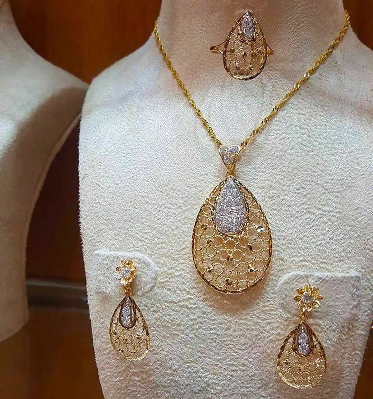 نیم ست طلا خفن لوکس