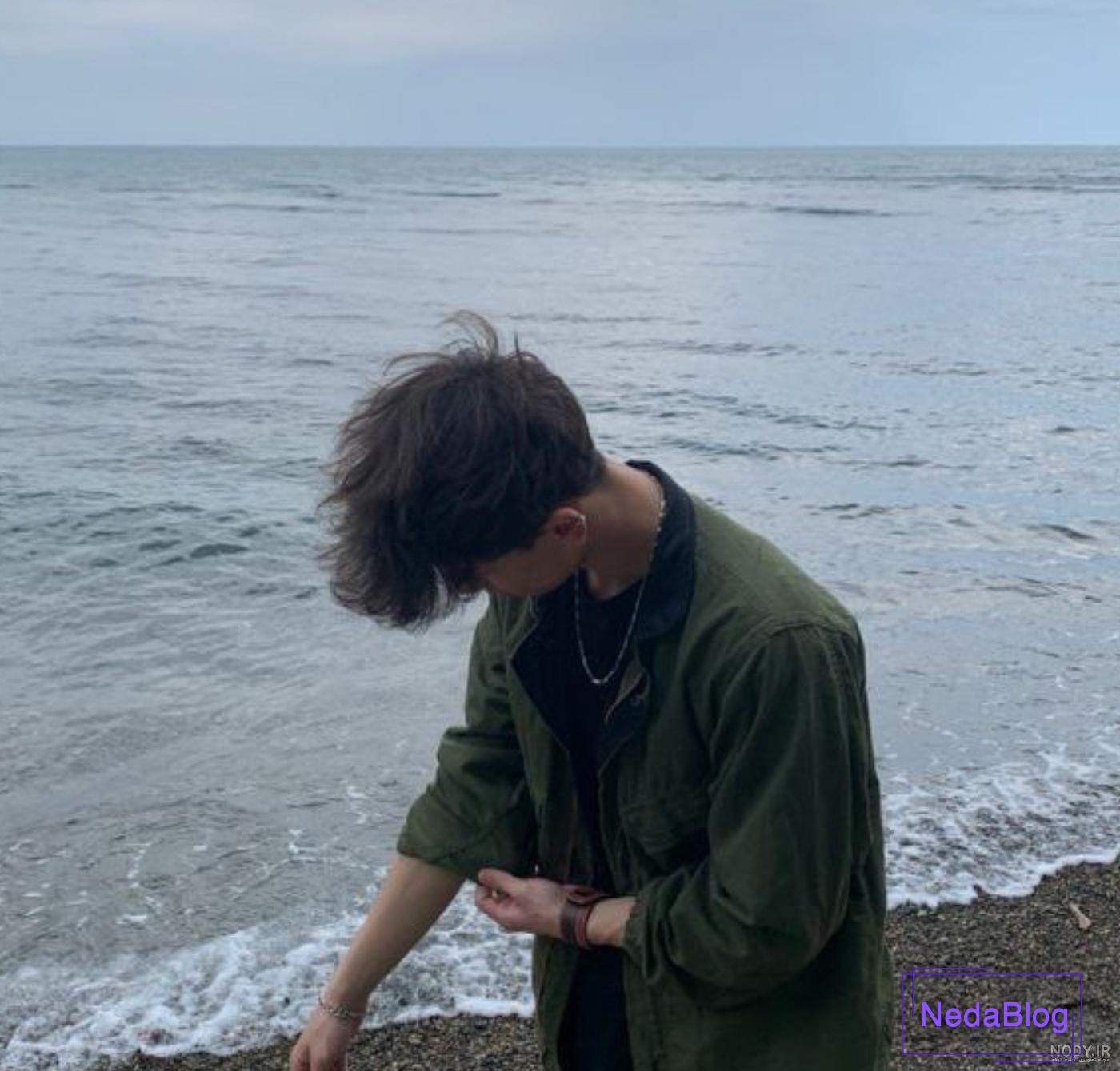 25 عکس از ژست های مردانه در ساحل با لب دریا 25 عکس از ژست های مردانه در ساحل با لب دریا