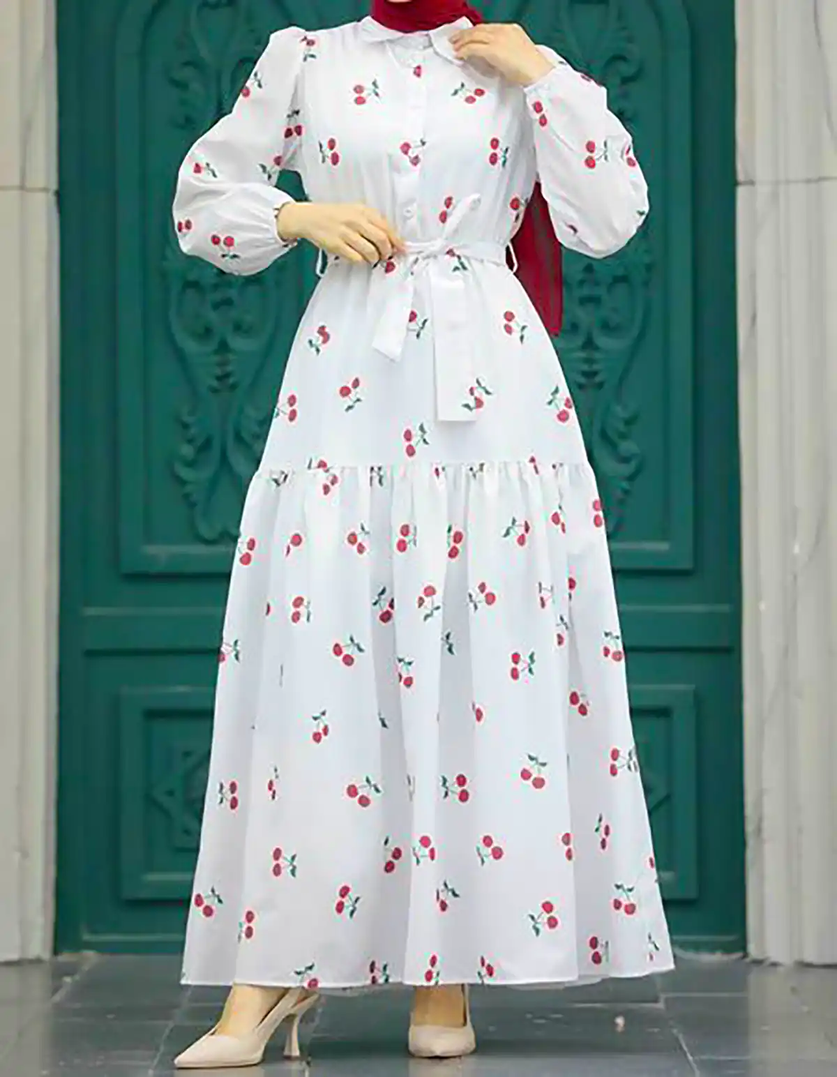 پیراهن طرحدار زمینه سفید