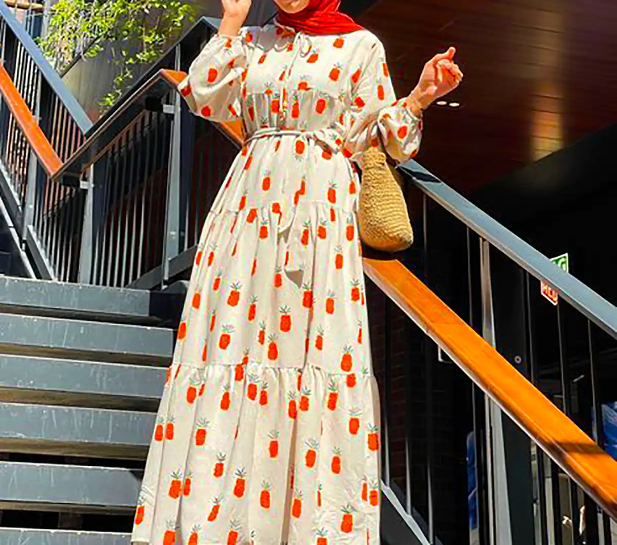 پیراهن طرحدار زمینه سفید