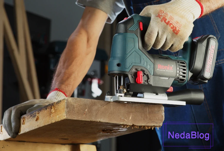 برش دقیق چوب با اره دستی یا برقی