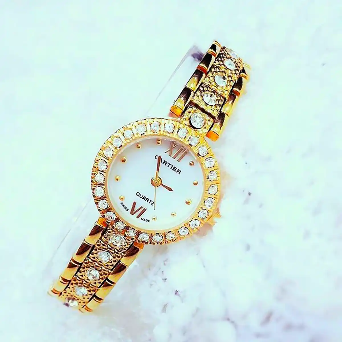 ساعت مچی ساده زیبا