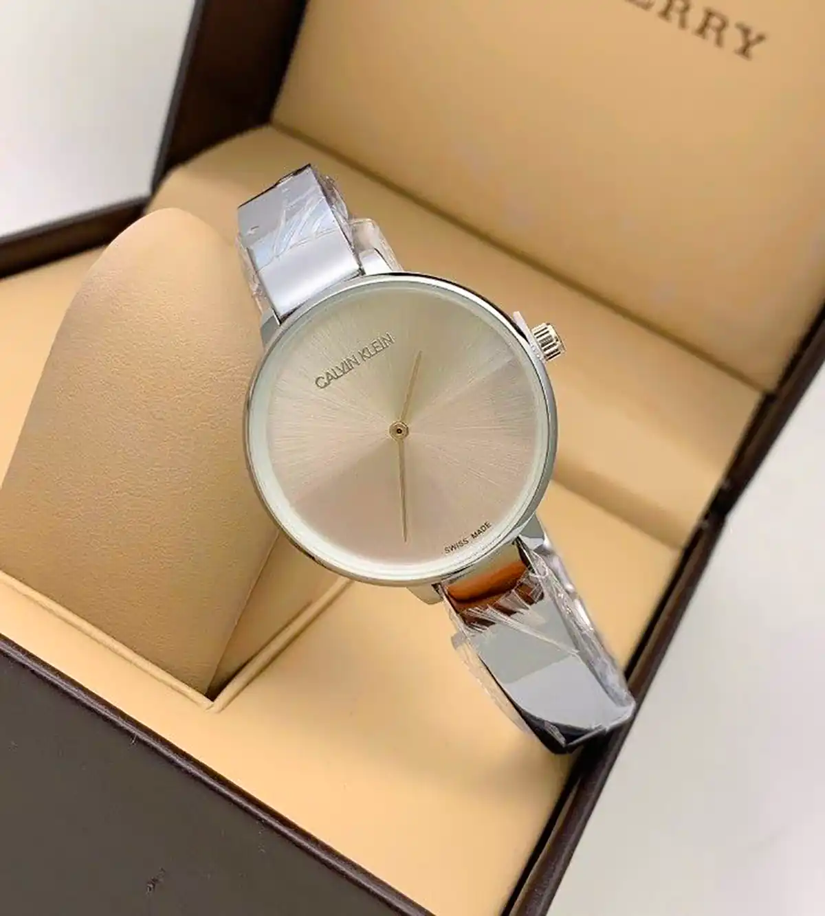 ساعت مچی ترند و شیک