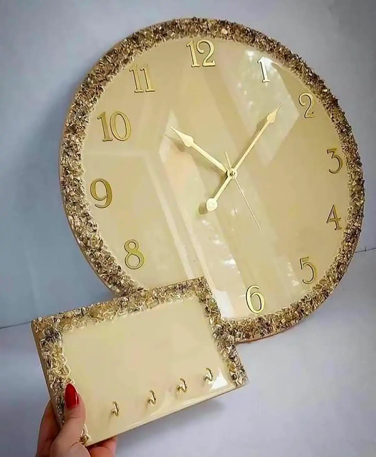 ساعت رزین شیک لوکس