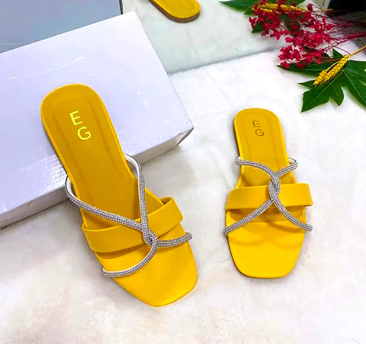 صندل زرد رو فرشی