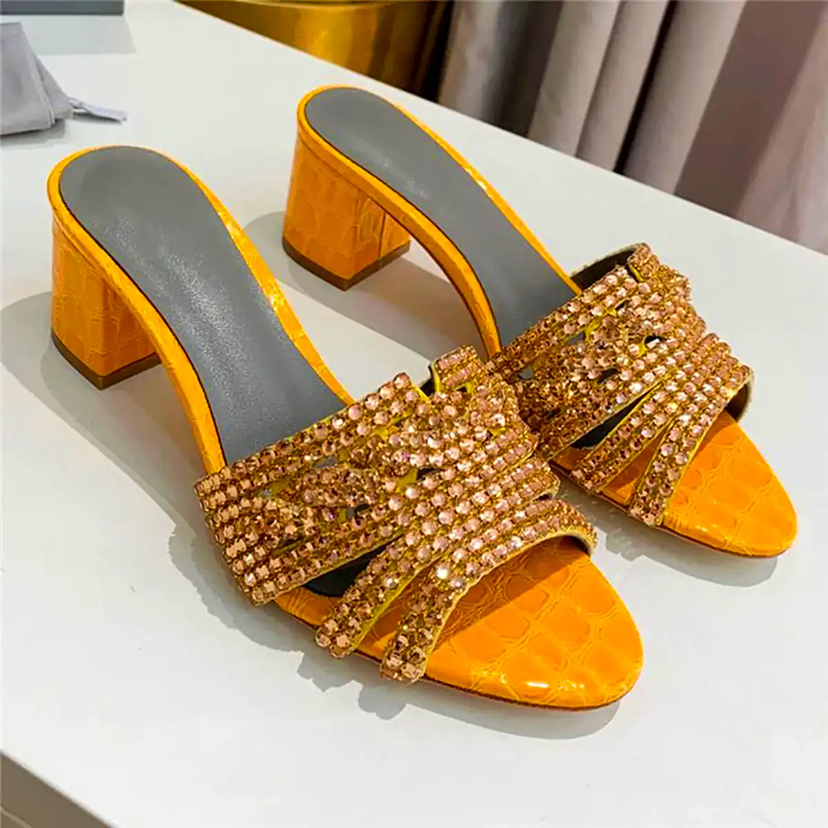 صندل زرد رو فرشی