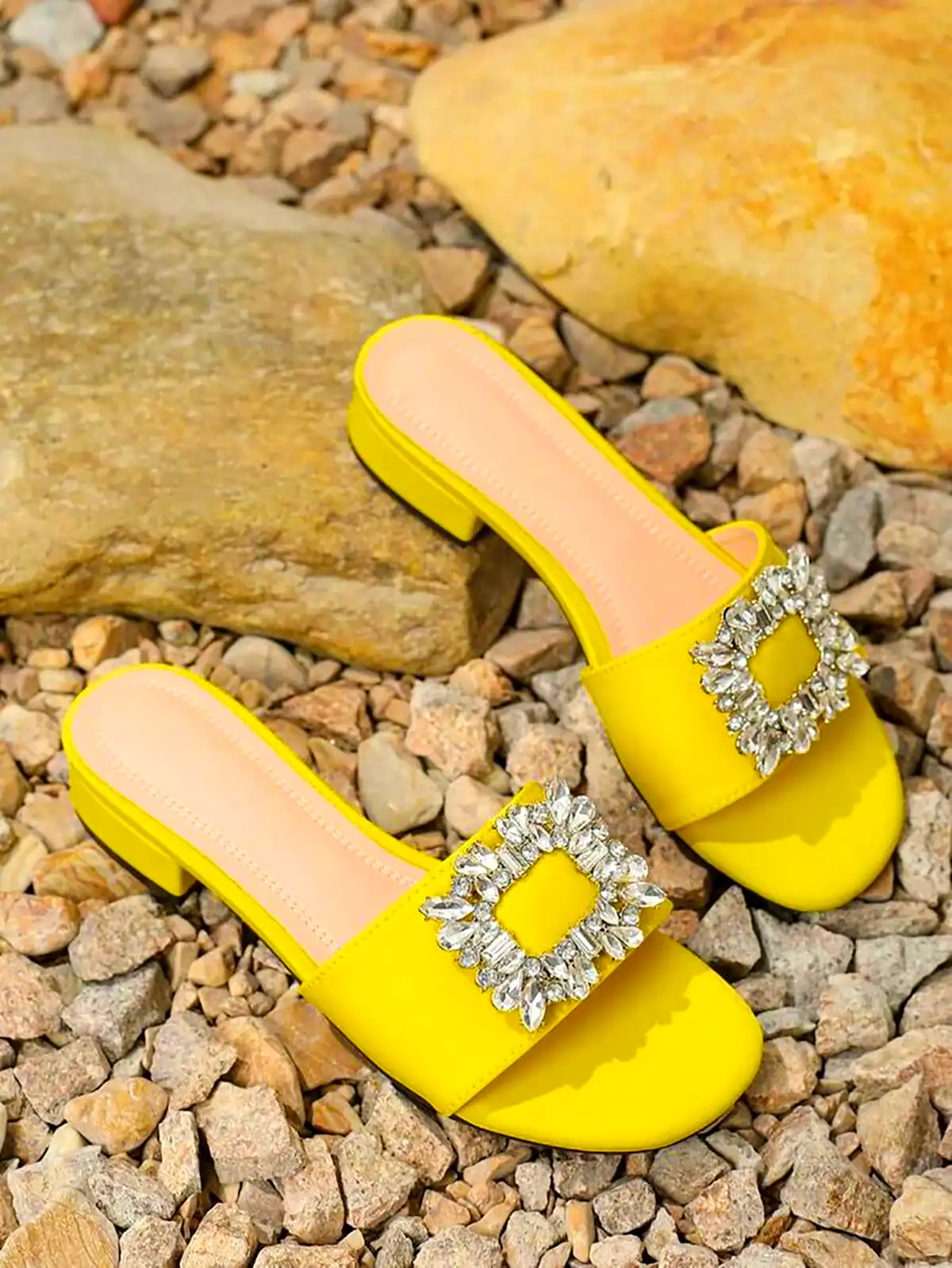 صندل زرد رو فرشی