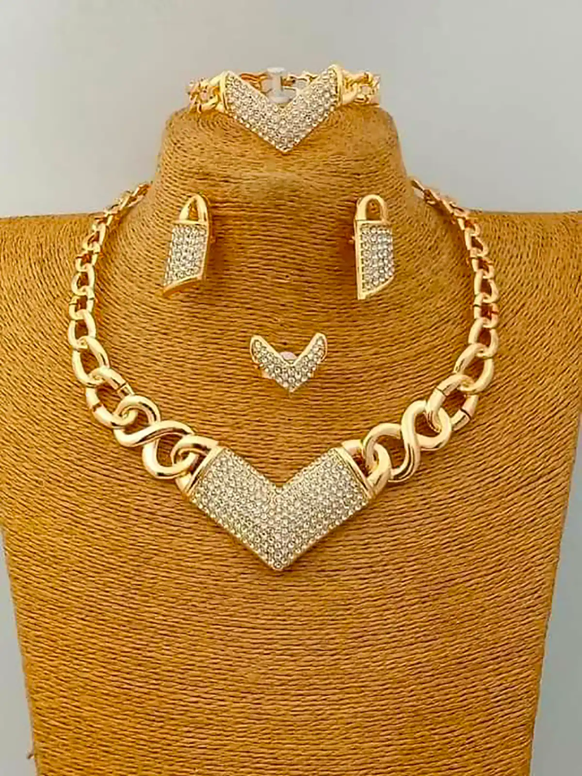 سرویس عروس لوکس ترند