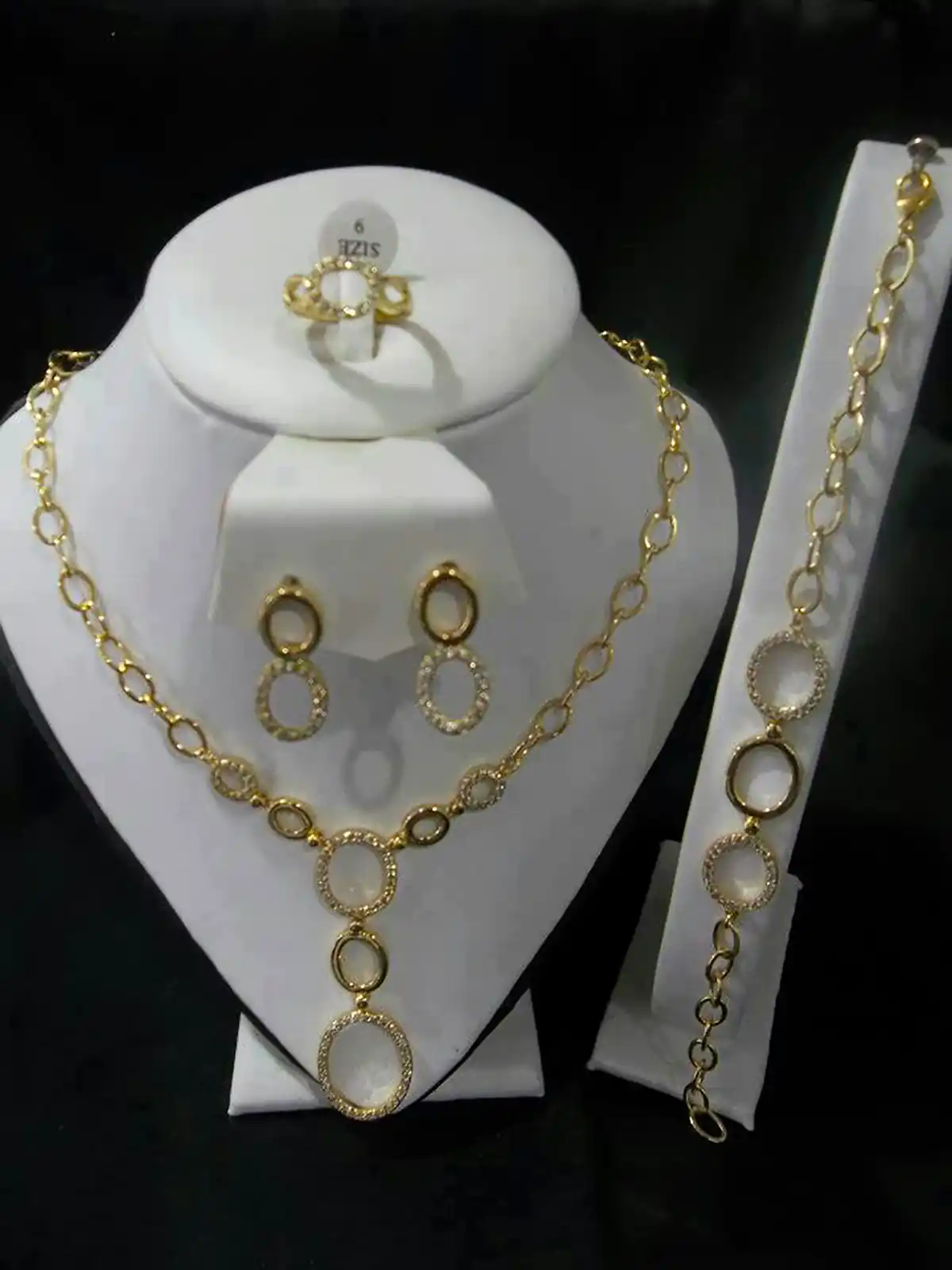 سرویس عروس لوکس ترند