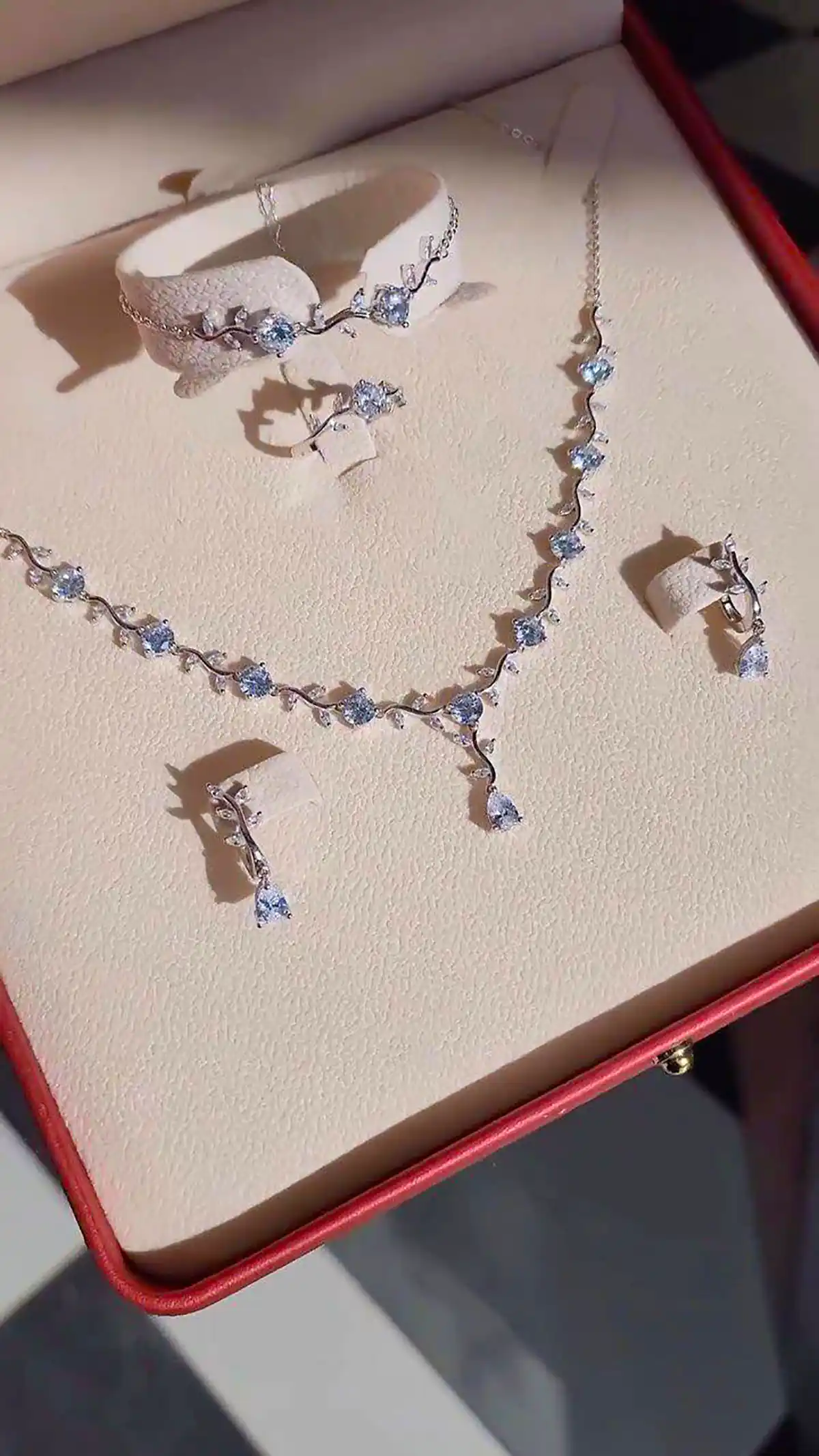 سرویس جواهر شیک زیبا