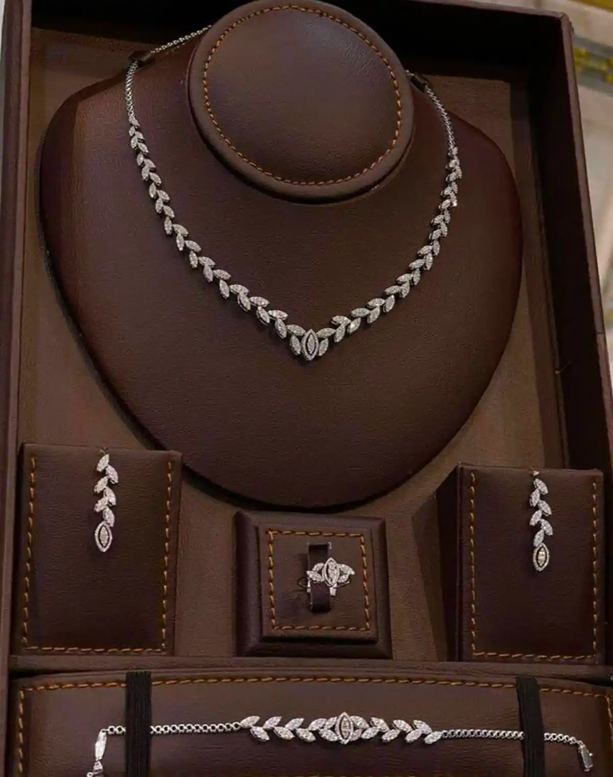 سرویس جواهر شیک زیبا