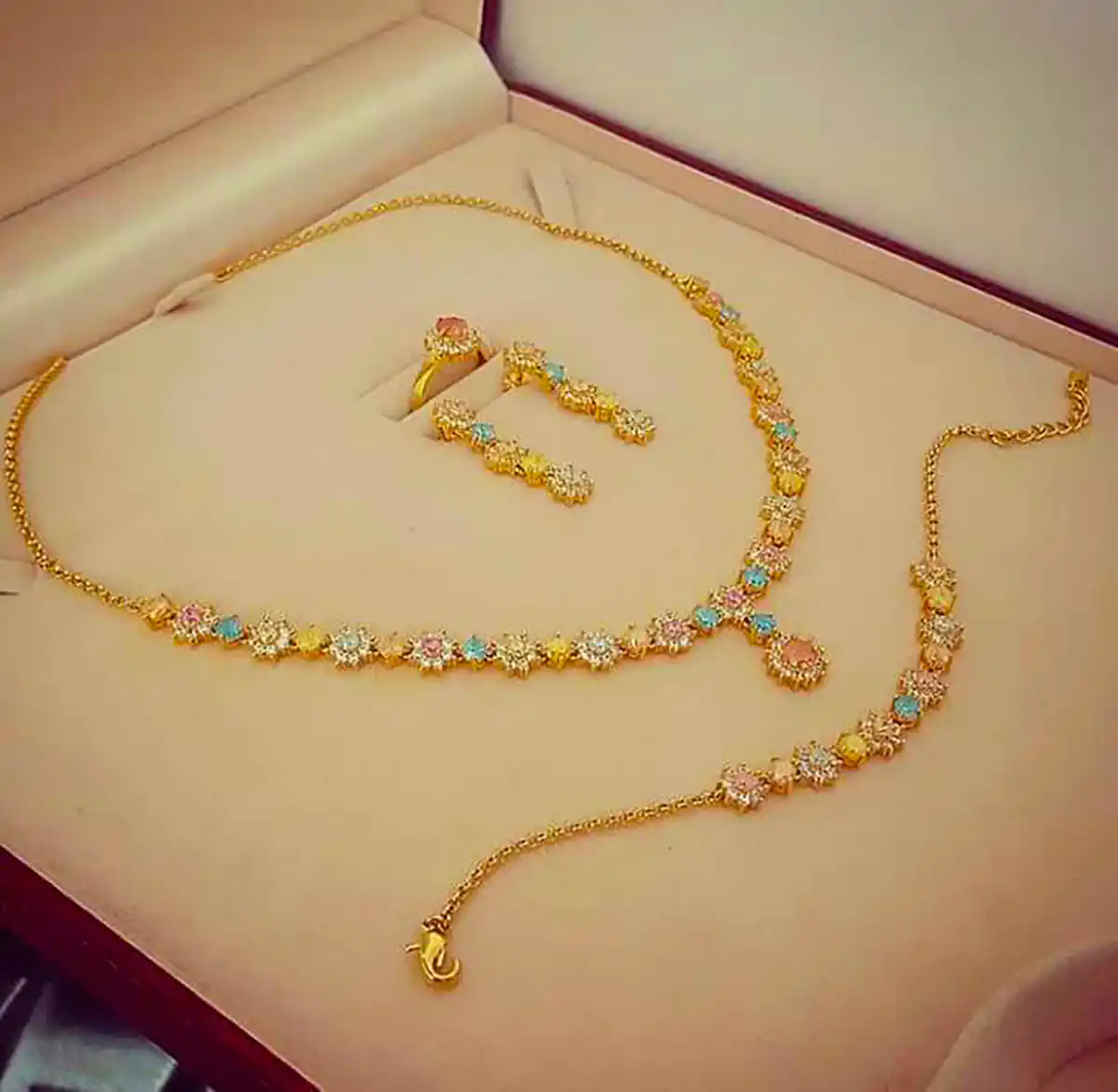 سرویس طلا ظریف زیبا