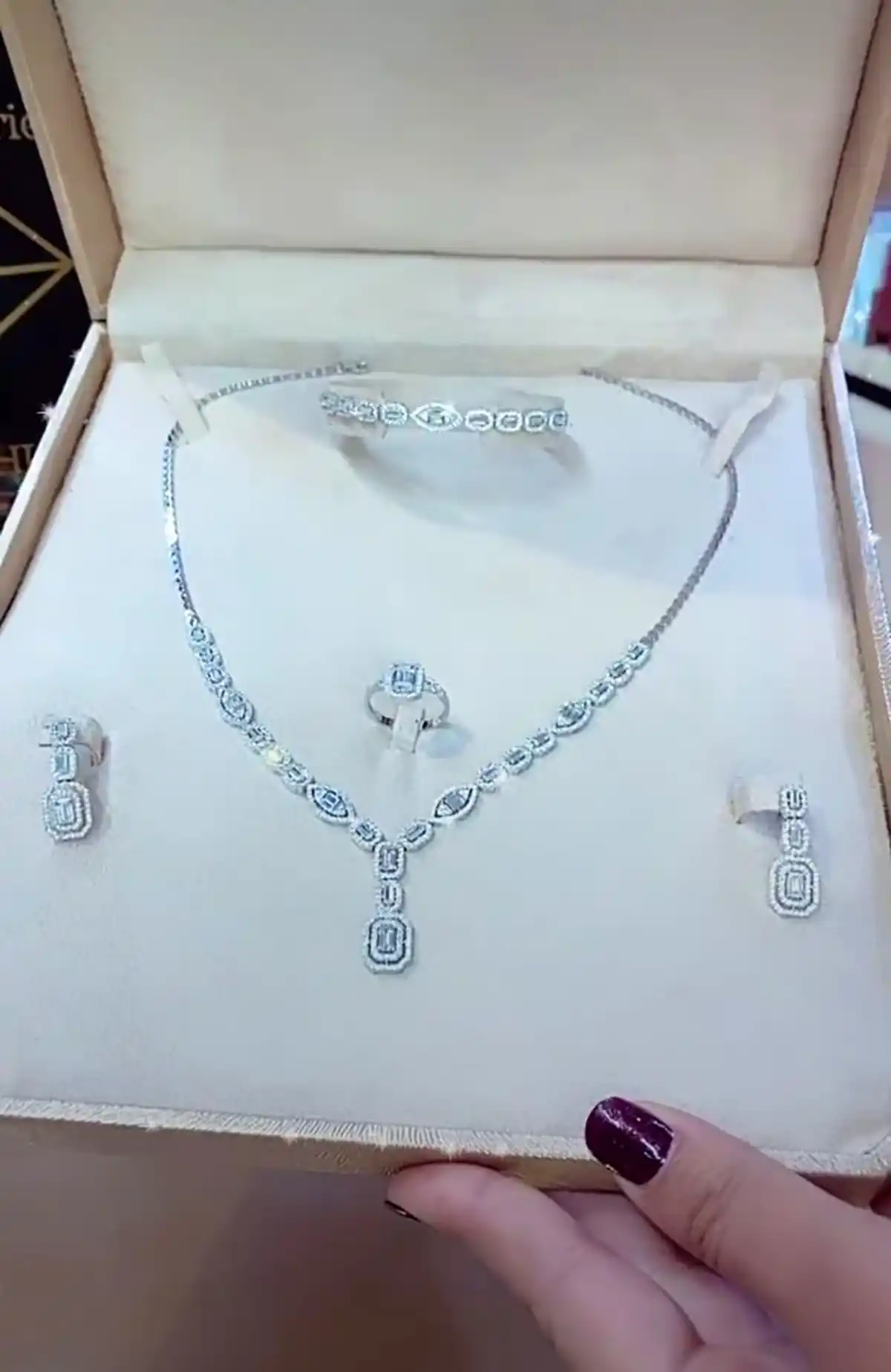 سرویس طلا ظریف زیبا