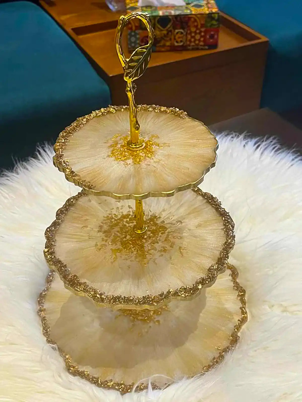 شیرینی خوری رزین شیک